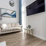 Apartment Bures Loftas, Mano Jura 1 Kunigiskiai - By Hello Sea Homes