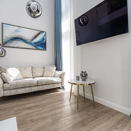Apartment Bures Loftas, Mano Jura 1 Kunigiskiai - By Hello Sea Homes